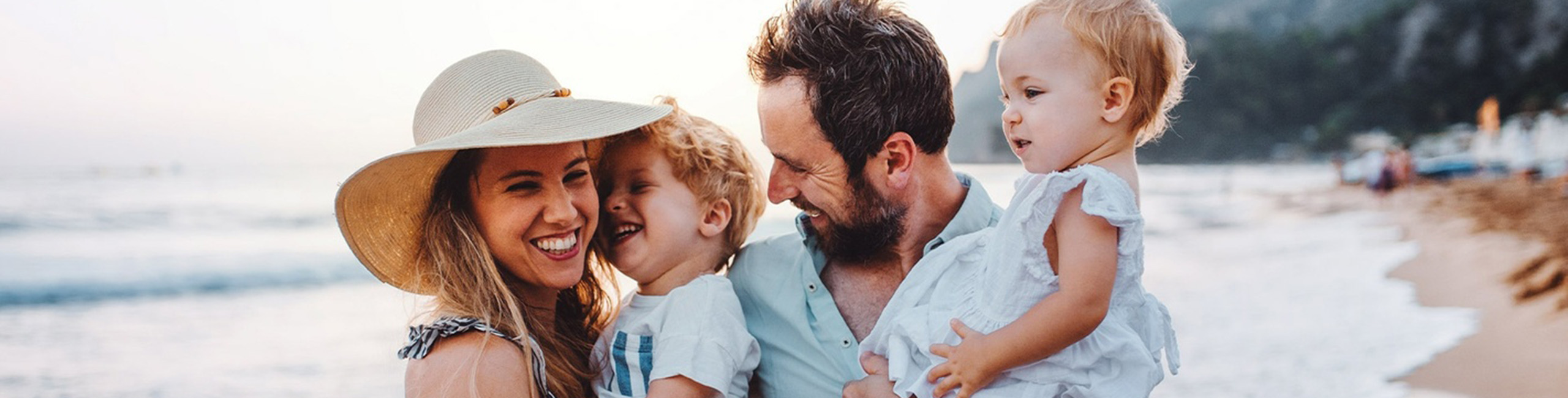 Familje e re me pushime, pushime.
