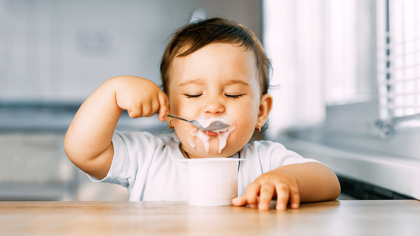 Foshnja është kos.
